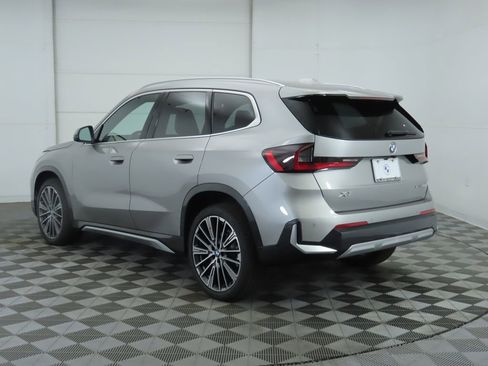 Used 2025 BMW X1 xDrive28i w/ Premium Package image 7