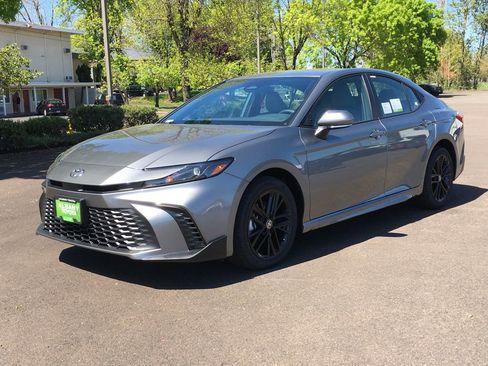 New 2026 Toyota Camry SE w/ Convenience Package AWD/4WD image 11