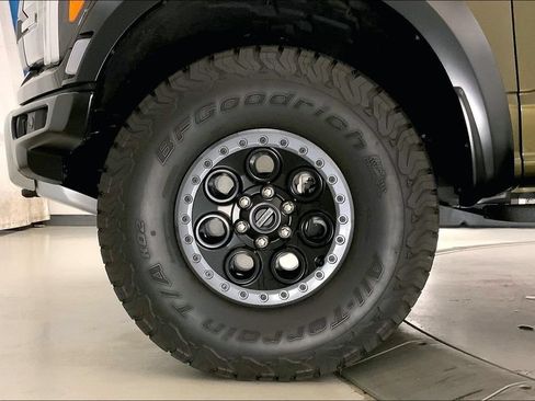 Used 2025 Ford F150 Raptor AWD/4WD image 8