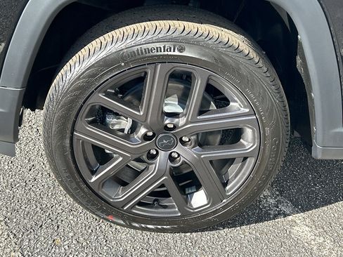 New 2026 Jeep Compass Latitude image 26