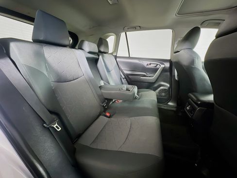 Used 2020 Toyota RAV4 XLE w/ Convenience Package AWD/4WD image 23