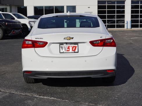 Used 2024 Chevrolet Malibu LT image 7