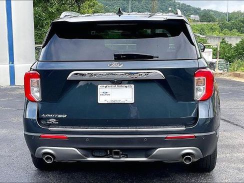 Certified 2023 Ford Explorer Limited w/ Class IV Trailer Tow Package RWD image 4