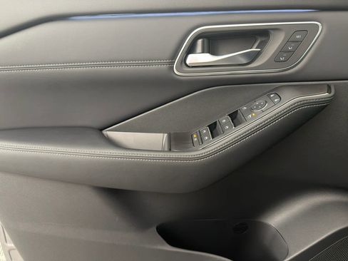 New 2026 Nissan Rogue Platinum w/ Platinum Premium Package image 21