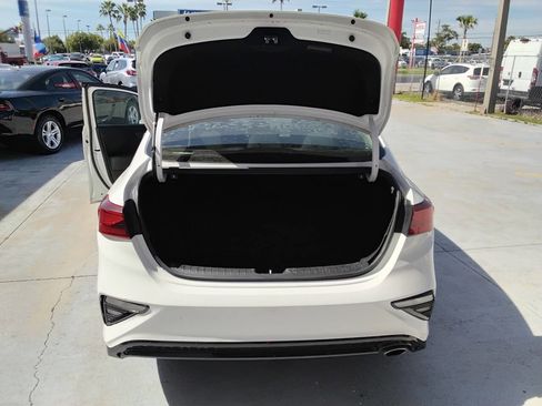 Used 2020 Kia Forte LXS image 9