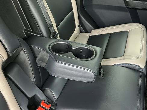 Used 2024 Ford Bronco Wildtrak image 36