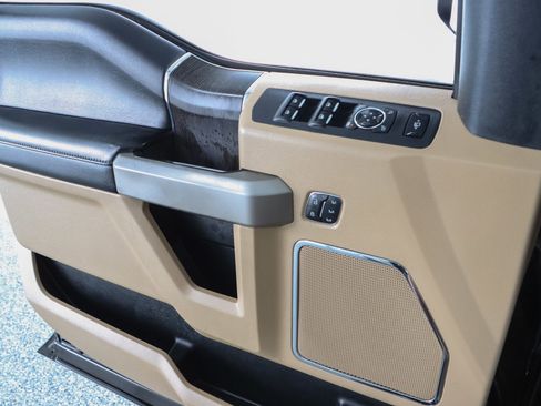 Used 2020 Ford F250 Lariat w/ Lariat Ultimate Package image 24