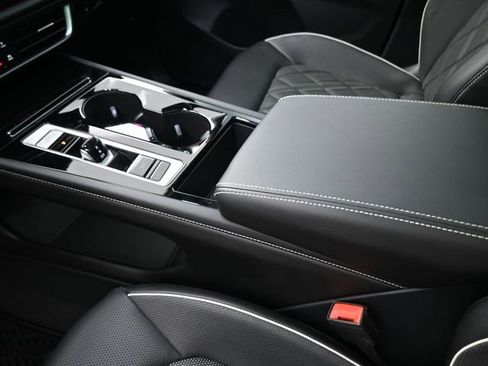 Used 2024 Volkswagen Atlas SEL Premium R-Line image 31