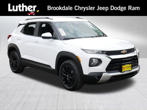 Used 2023 Chevrolet TrailBlazer LT w/ Convenience Package AWD/4WD image 1