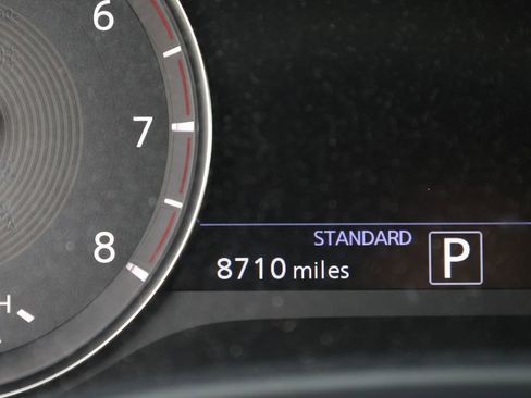 Certified 2025 INFINITI QX50 Luxe AWD/4WD image 42