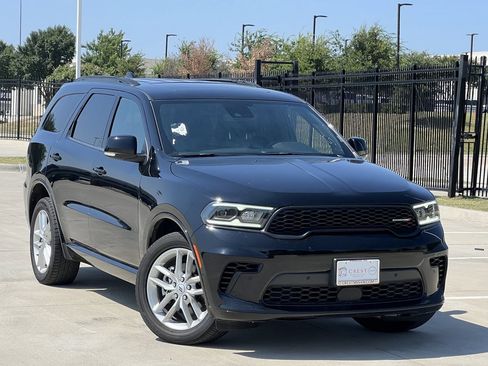 Used 2025 Dodge Durango GT AWD/4WD image 2