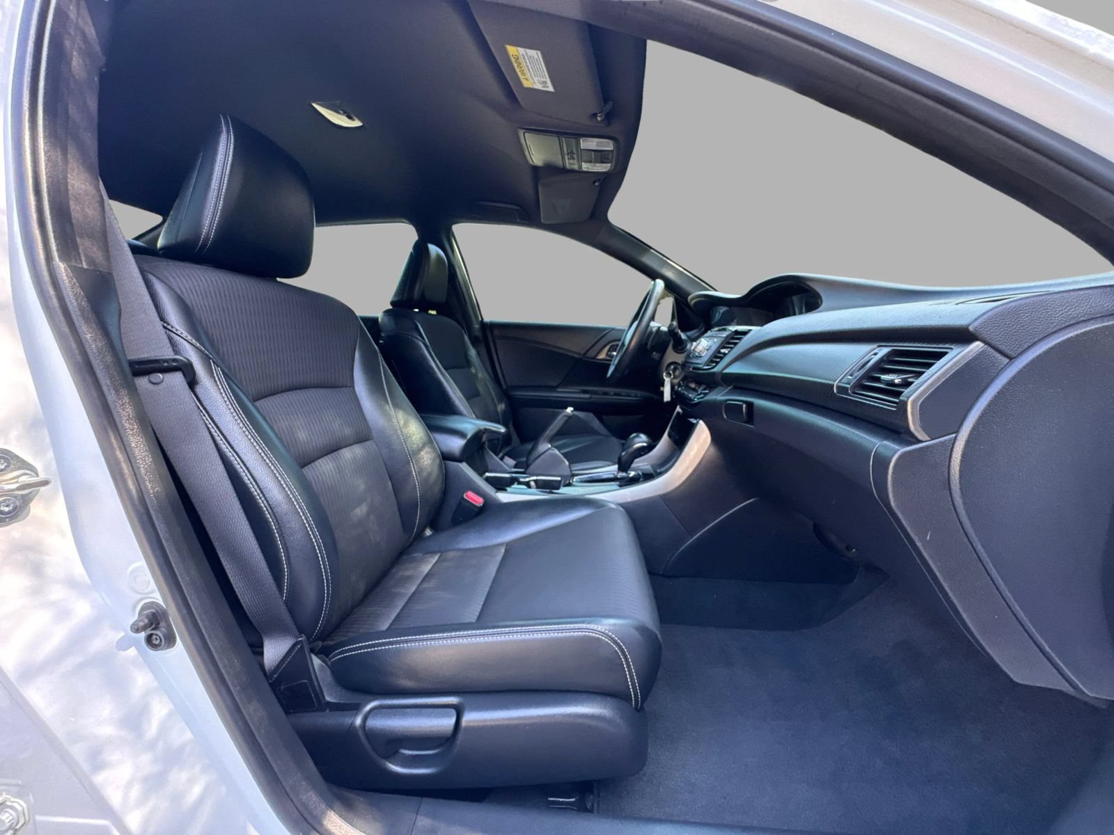 Used 2017 Honda Accord Sport image 85