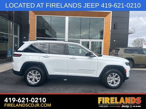 Used 2023 Jeep Grand Cherokee Limited image 13