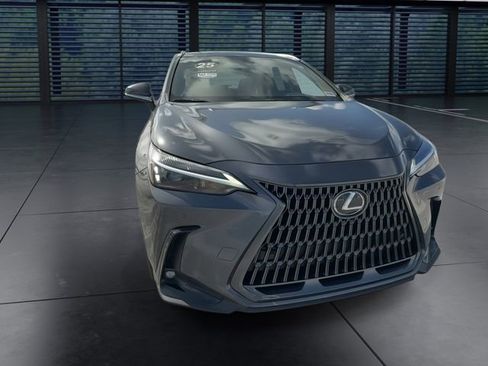 Used 2025 Lexus NX 250 FWD w/ Towing Package (2000 Lbs) image 3