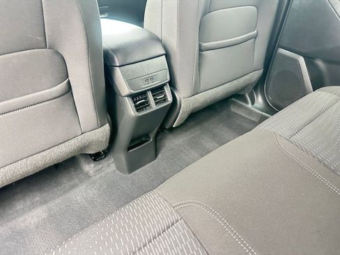 Used 2025 Chevrolet Equinox LT image 24