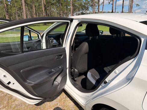 Used 2024 Nissan Versa SV FWD image 24
