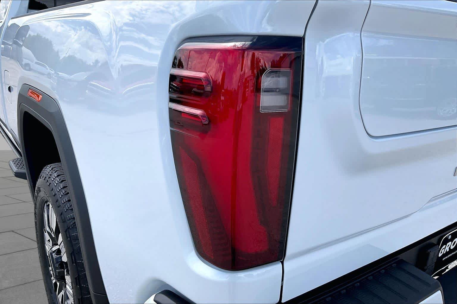 Used 2026 GMC Sierra 2500 Denali w/ Denali Reserve Package AWD/4WD image 29