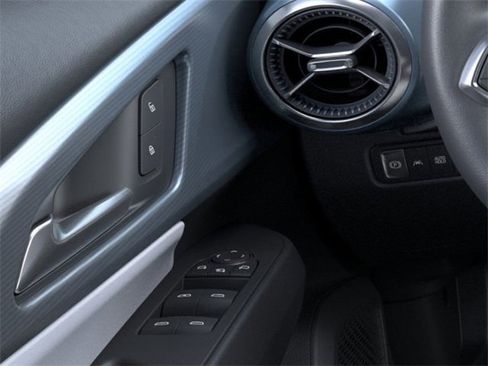 New 2025 Chevrolet Equinox EV LT w/ Convenience Package image 22