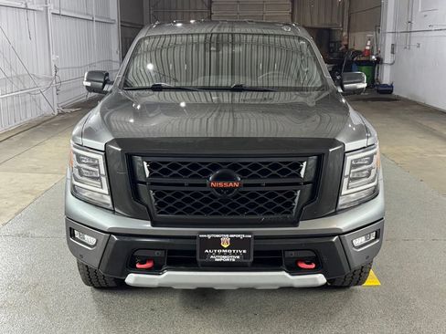 Used 2020 Nissan Titan PRO-4X w/ Pro-4x Convenience Package AWD/4WD image 2