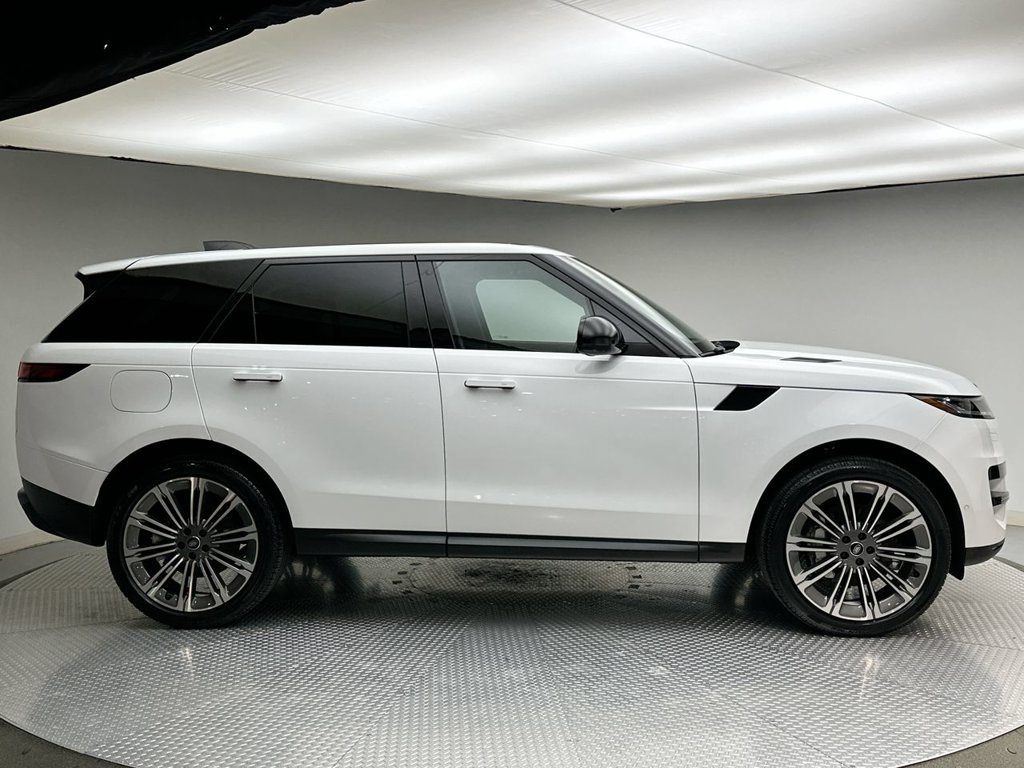 Certified 2025 Land Rover Range Rover Sport SE AWD/4WD image 14