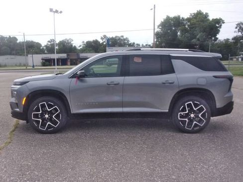 Used 2026 Chevrolet Traverse High Country AWD/4WD image 4