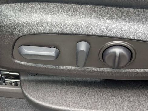 Used 2022 Chevrolet Traverse High Country FWD image 20