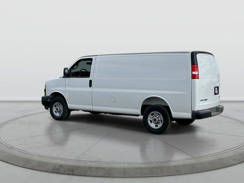 New 2025 GMC Savana 2500 w/ Driver Convenience Package RWD image 6