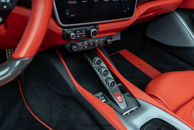 Used 2022 Ferrari Portofino M RWD image 45