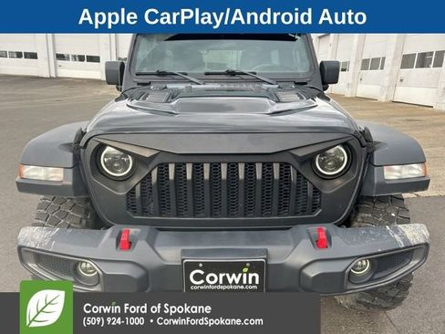 Used 2018 Jeep Wrangler Unlimited Rubicon w/ Cold Weather Group image 9