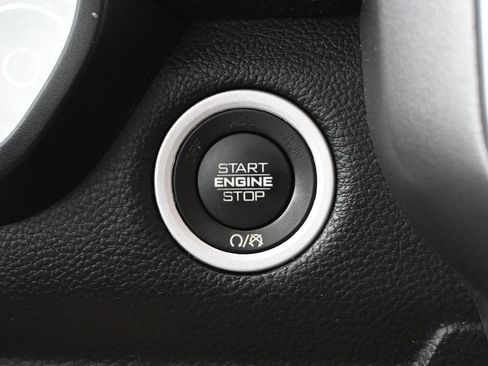 Used 2023 RAM 1500 Big Horn AWD/4WD image 5