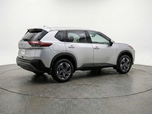 Used 2025 Nissan Rogue SV FWD image 9