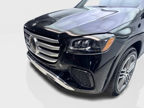 Used 2025 Mercedes-Benz GLS 450 4MATIC image 16