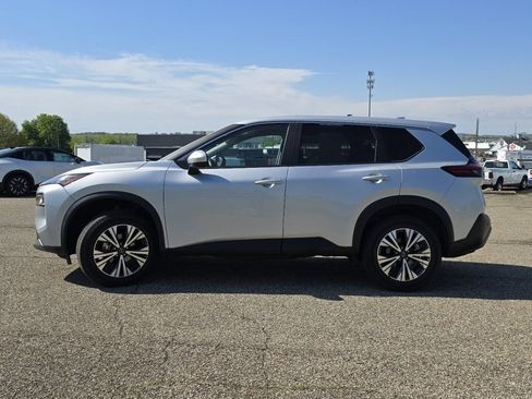 Used 2023 Nissan Rogue SV AWD/4WD image 13