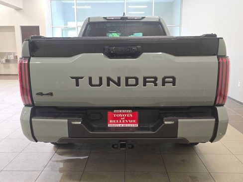 Used 2024 Toyota Tundra Platinum AWD/4WD image 5