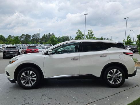 Used 2018 Nissan Murano S AWD/4WD image 4