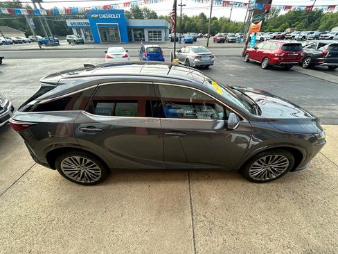 Used 2024 Lexus RX 450h AWD w/ Luxury Package image 7