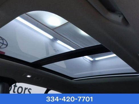 New 2025 Volvo XC40 B5 Plus w/ Protection Package Premier image 6