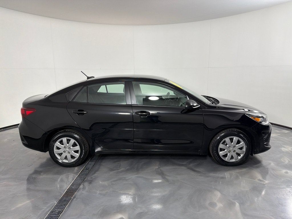 Used 2023 Kia Rio LX FWD image 4