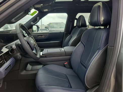 Certified 2026 INFINITI QX80 4WD w/ Sport Exterior Package image 26