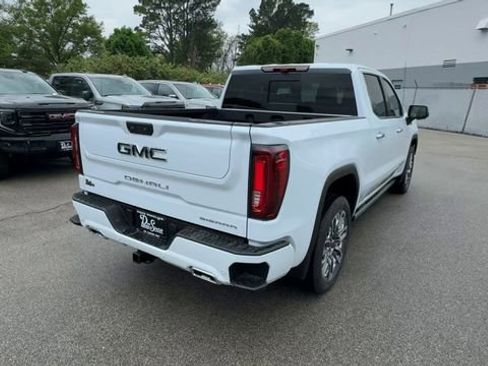 New 2026 GMC Sierra 1500 Denali Ultimate AWD/4WD image 8