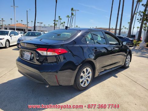 Certified 2024 Toyota Corolla LE FWD image 4
