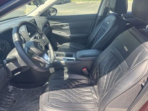 Used 2021 Nissan Sentra SV FWD image 2
