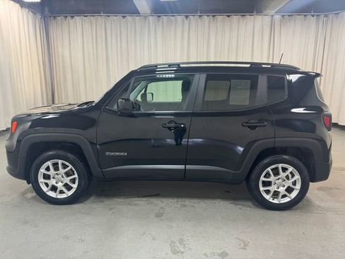 Used 2020 Jeep Renegade Latitude w/ Cold Weather Group AWD/4WD image 8