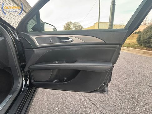 Used 2017 Lincoln MKZ Premiere image 37