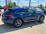 Used 2017 INFINITI QX70 3.7 image 4