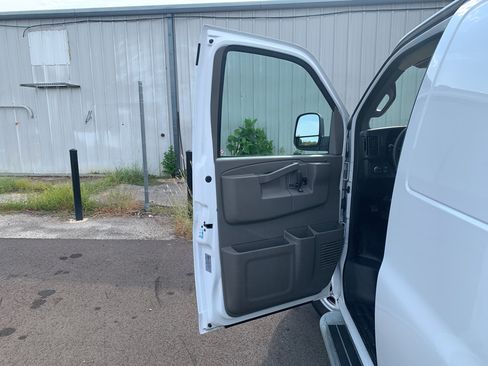 Used 2025 GMC Savana 2500 w/ Driver Convenience Package RWD image 13