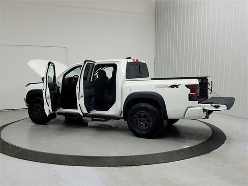 New 2026 Nissan Frontier PRO-4X w/ Pro-4x Convenience Package image 13