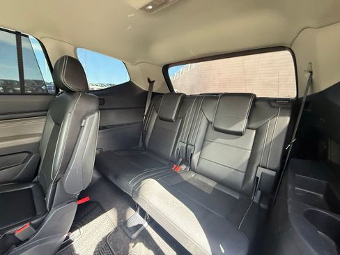 Used 2023 Volkswagen Atlas SE AWD/4WD image 19