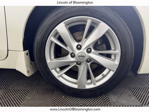 Used 2015 Nissan Altima 2.5 SV w/ Convenience Package FWD image 21