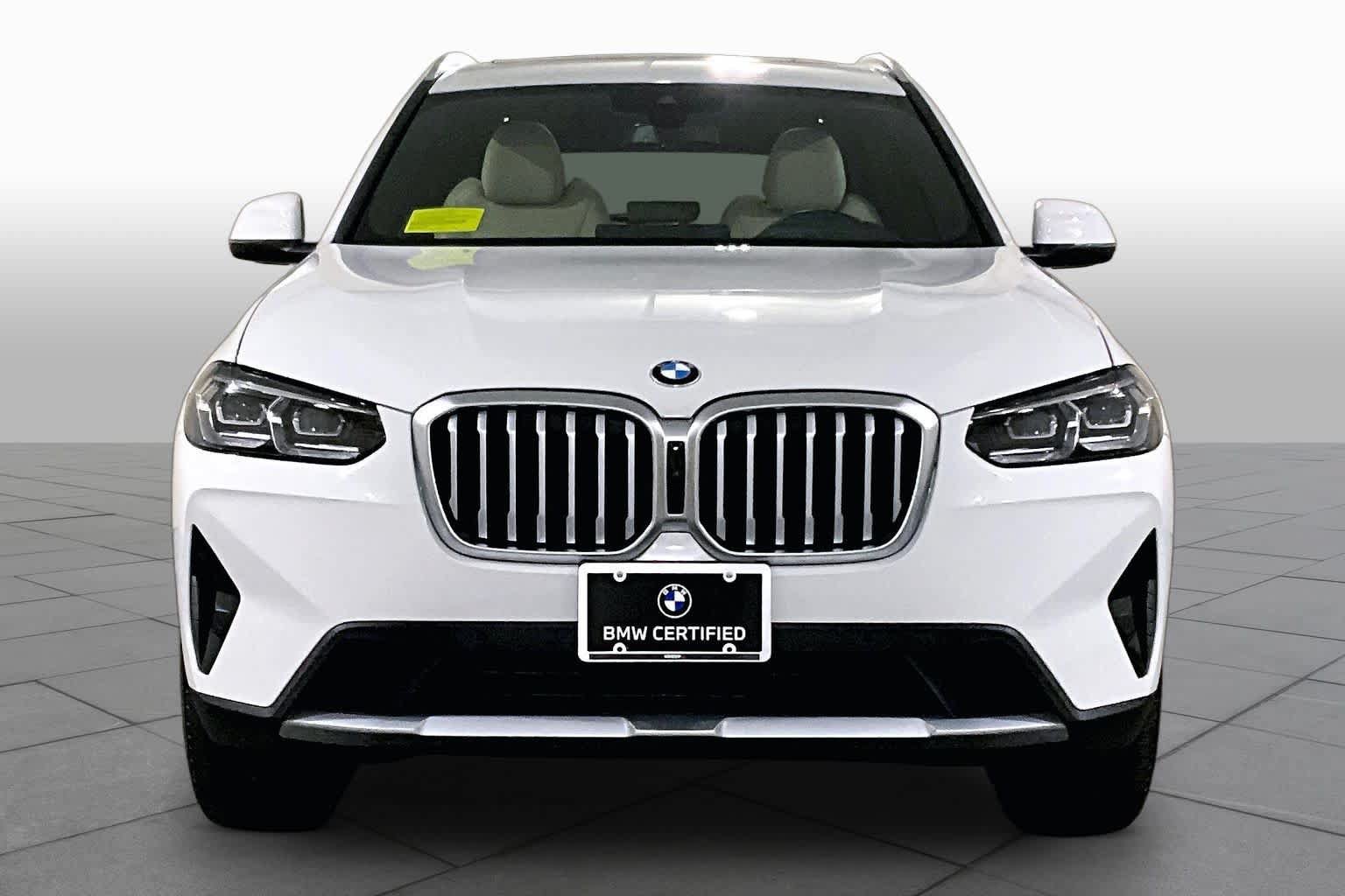 Used 2024 BMW X3 xDrive30i w/ Premium Package AWD/4WD image 3